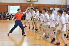 海港队2-0战胜亚泰，中超最新积分：海港领跑6分，泰山紧随其后！